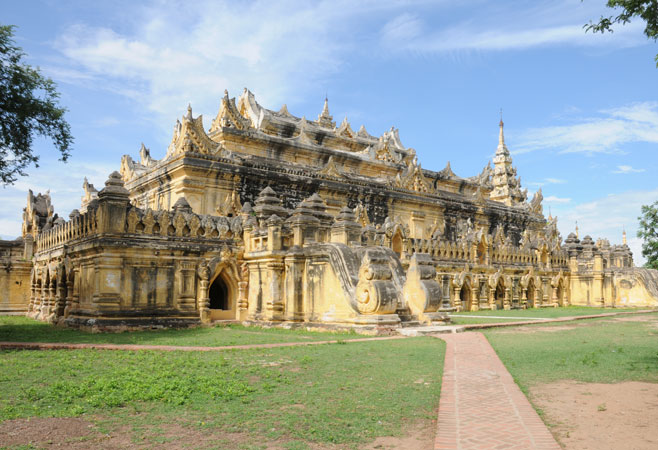 Maha Aung Mye Bon Zan Monastery (Me Nu Oak Kyaung)
