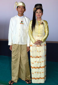 myanmar-couple 1