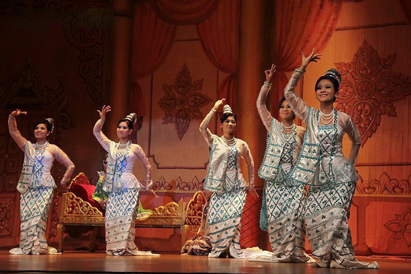 Myanmar Dances