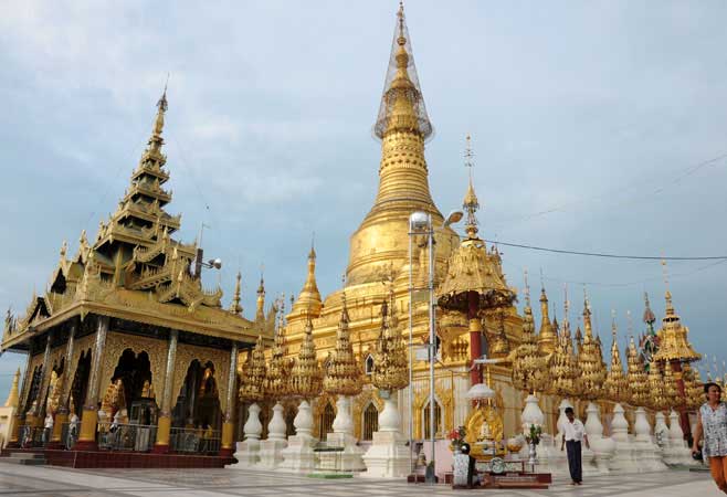 Shwe San Daw Pagoda Festival