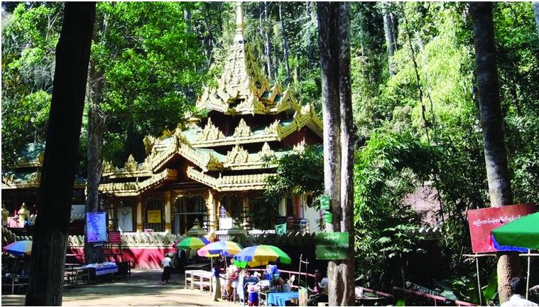 Alaungdaw Khathapa Pagoda Festival