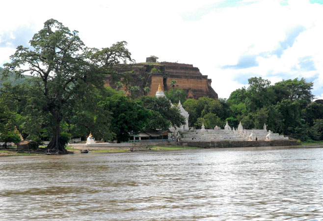 Mingun (Around Mandalay)