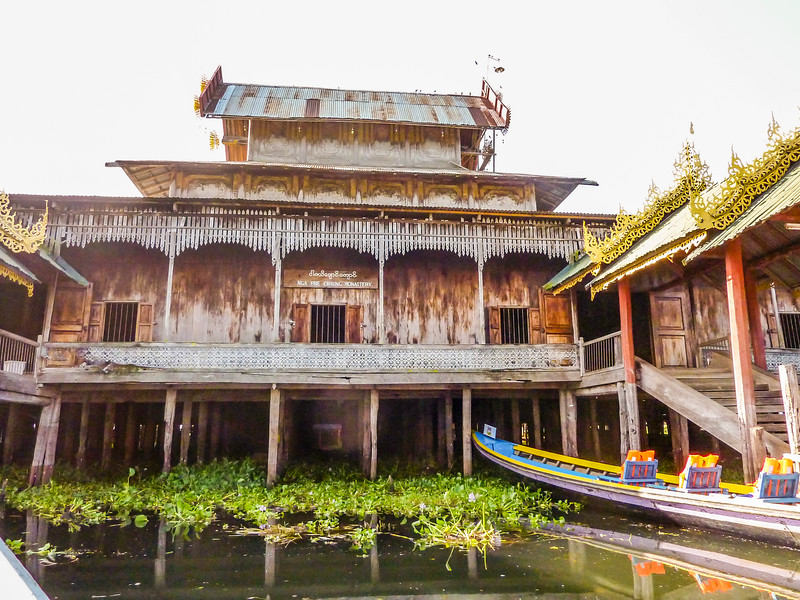 Nga Hpe Kyaung Monastery