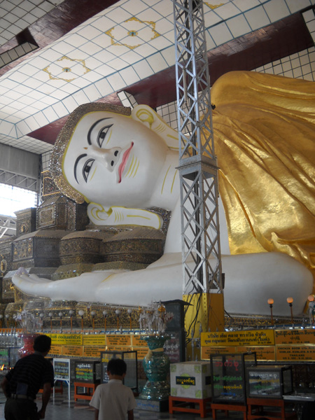 Shwethalyaung Buddha